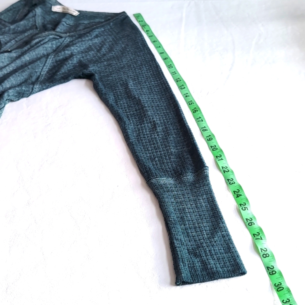 Free People Citrine Thermal Oversized Waffle Top In Vetiver Colorway Women's XS - Picture 7 of 11